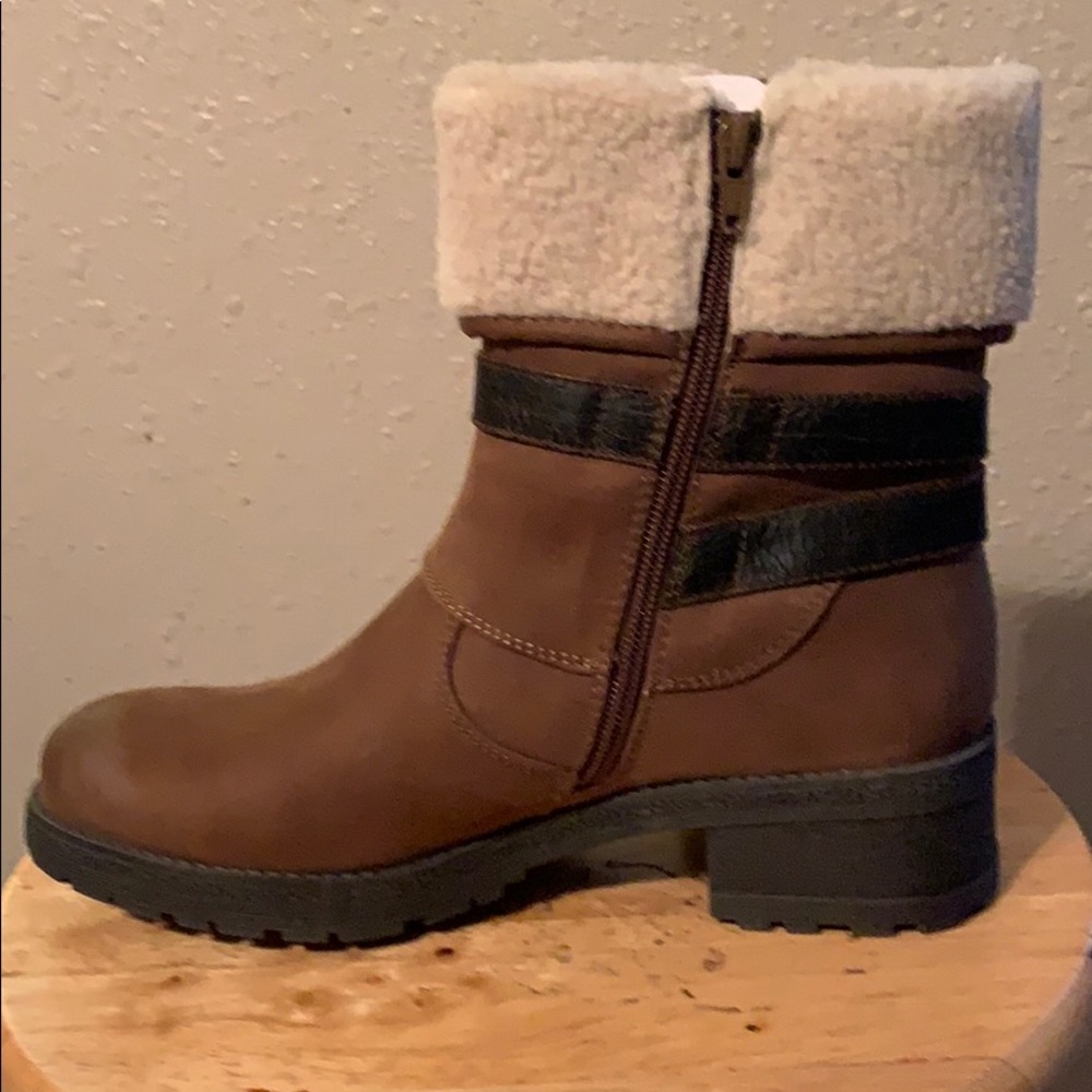 New in box White Mountain Boots. - Picture 5 of 8